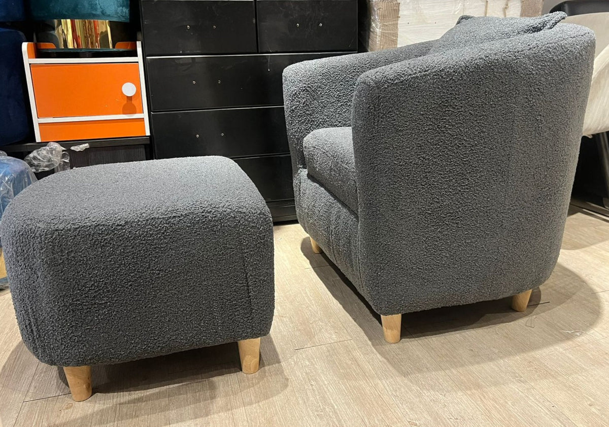 Rivoli accent chair/ottoman