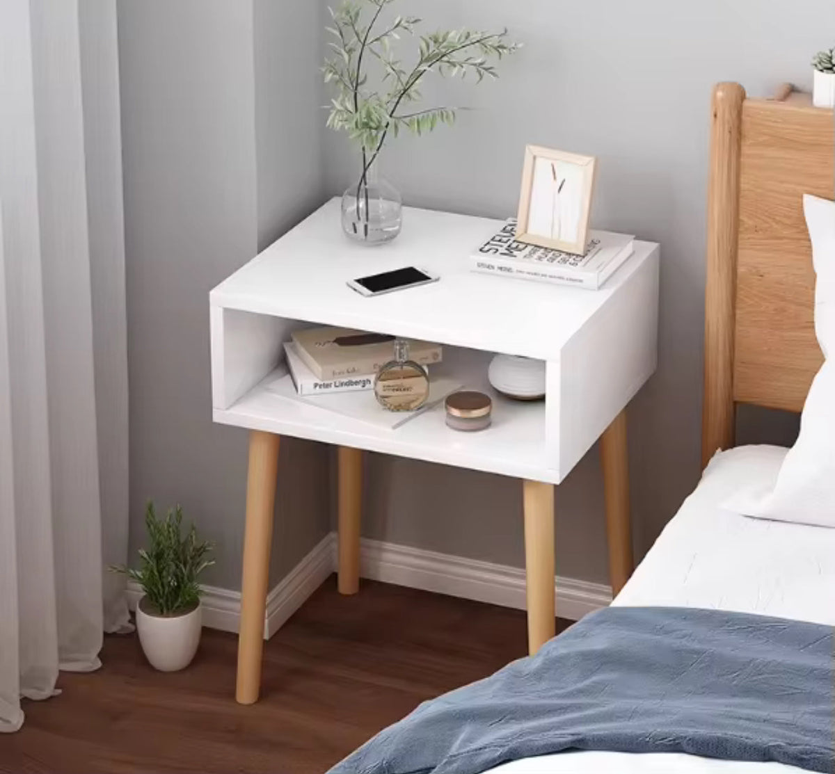 MFurn Contemporary White Wood Side Table – Modern Rectangle Bedroom Accent