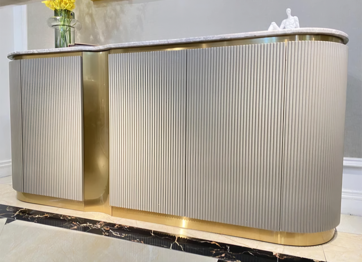 Genoa Buffet Table
