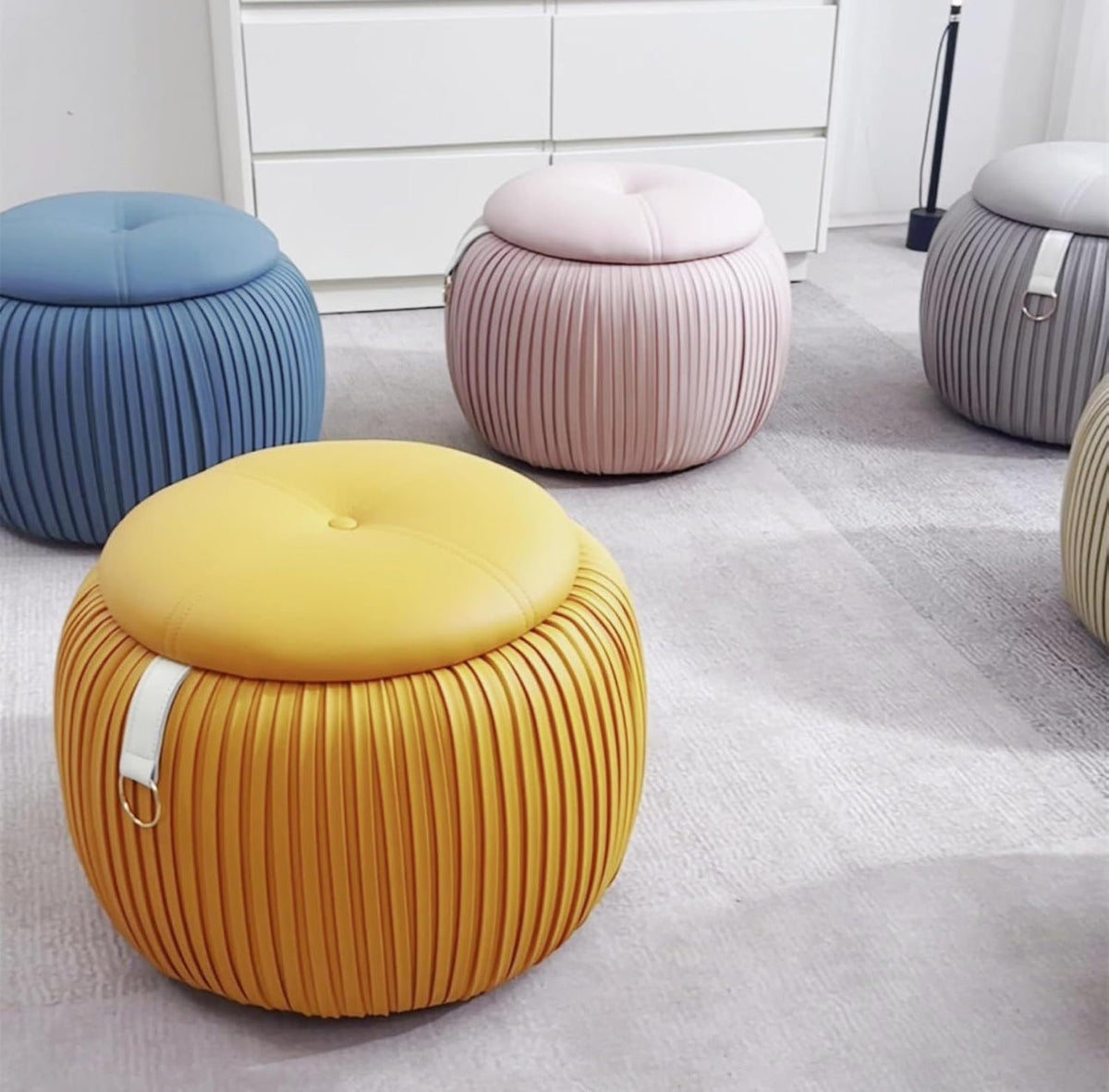 Round Ottoman with Storage, Round Shoe Storage Ottoman, Ottoman Footstool, Upholstered Round Foot Rest Coffee Table Padded Seat for Living Room Bedroom