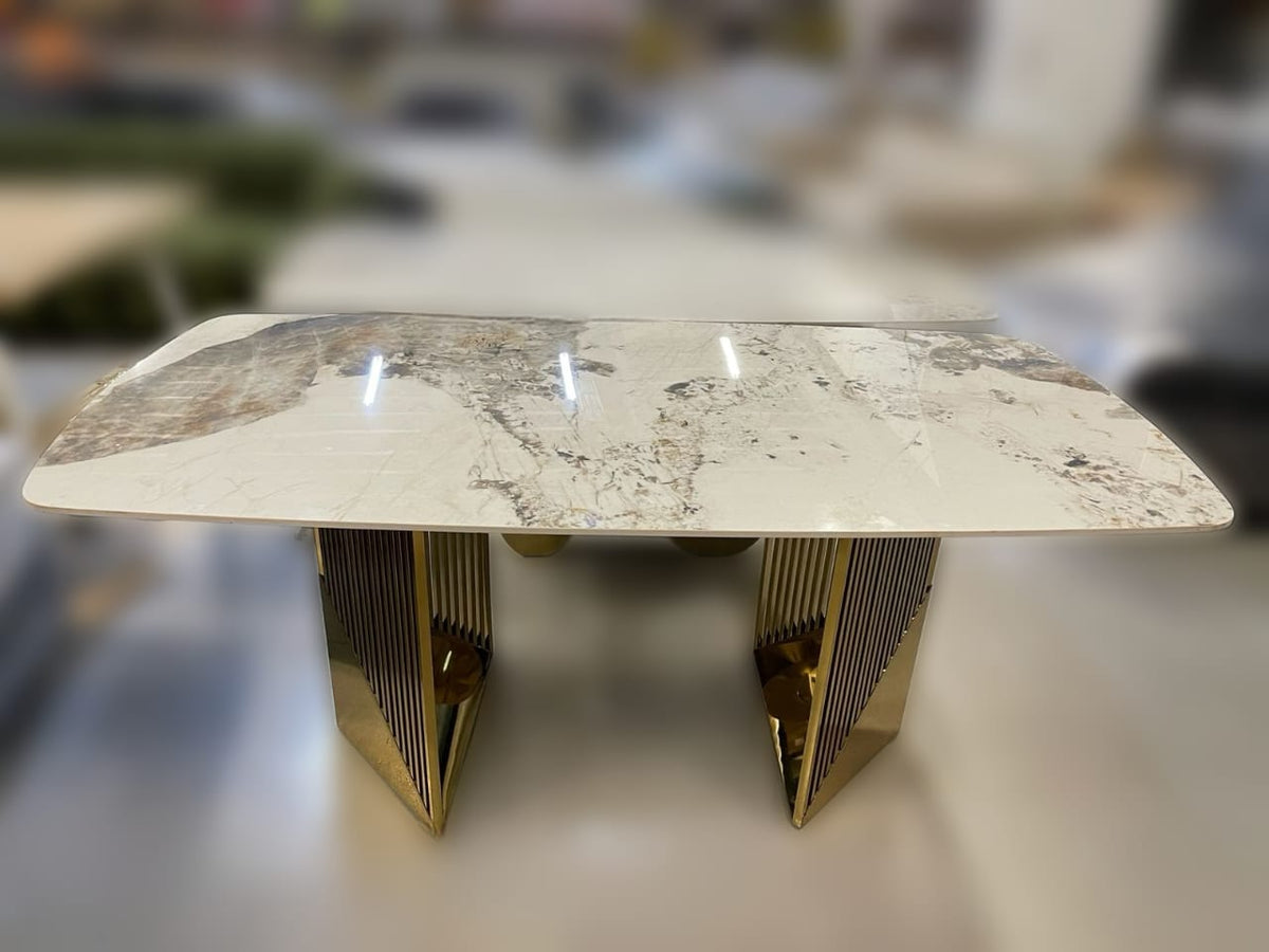 Yalova luxe dining table