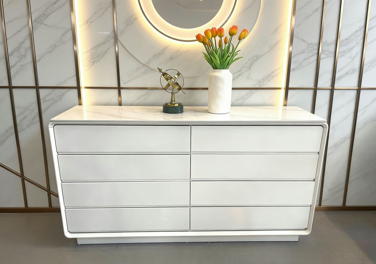 Huxley Dresser