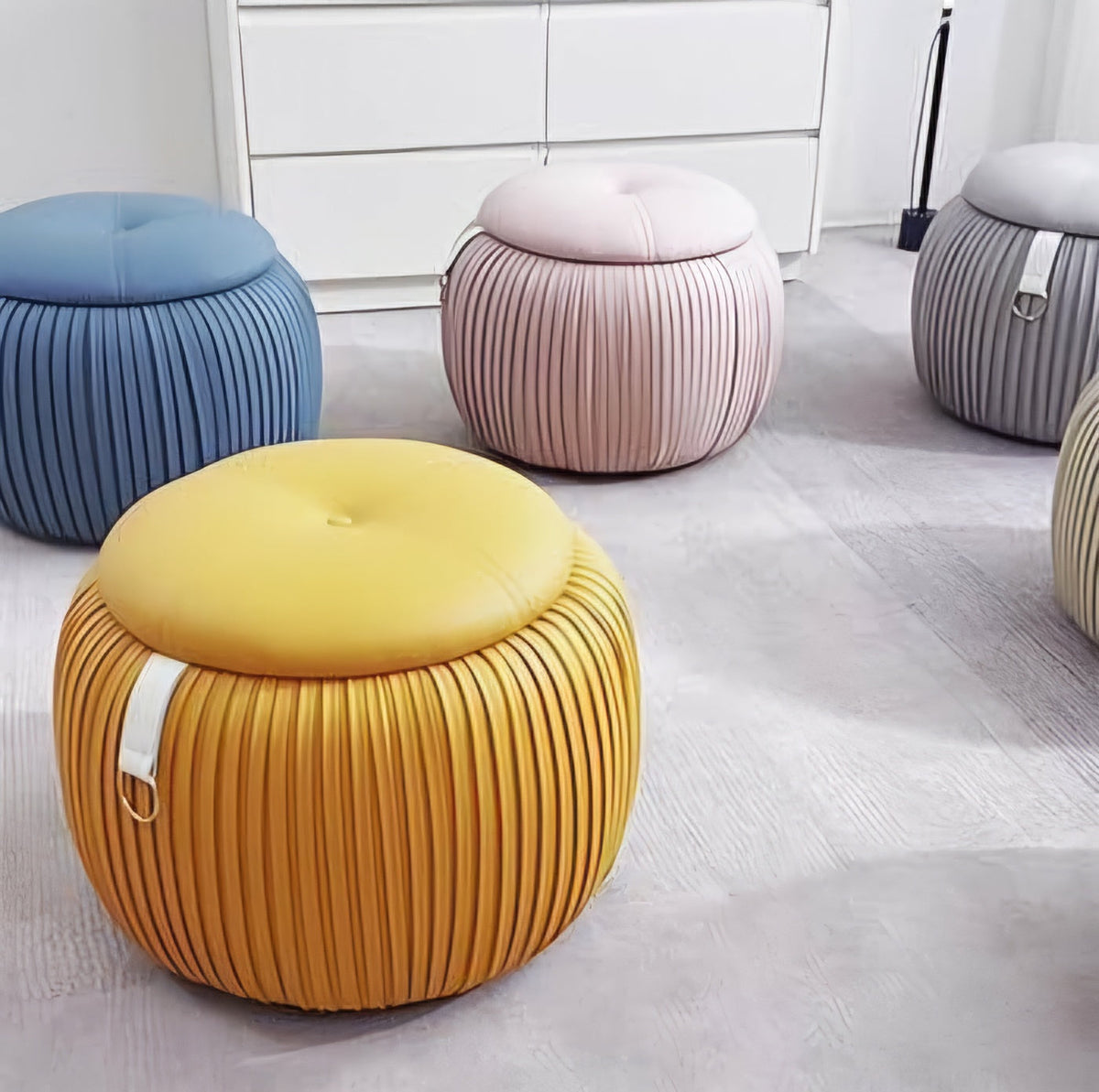 Novella ottoman