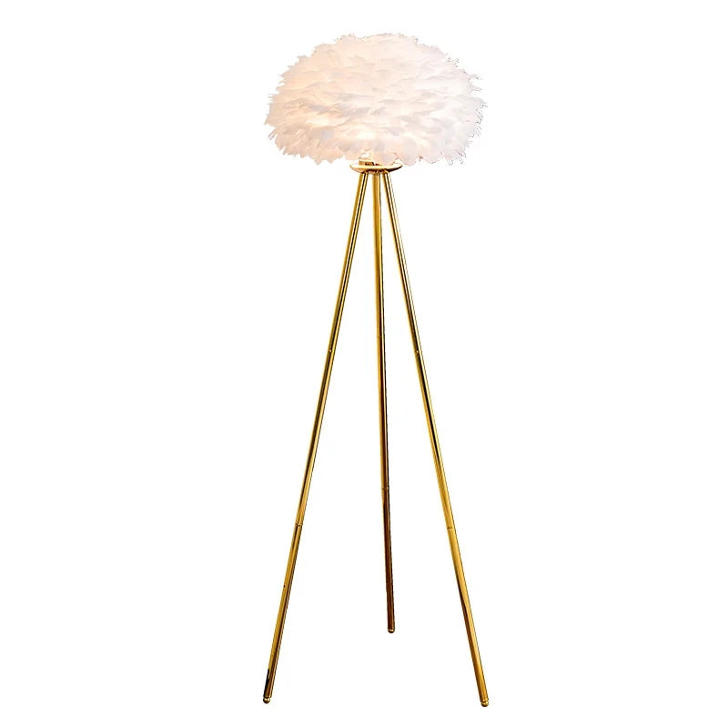 Gianella feather lamp