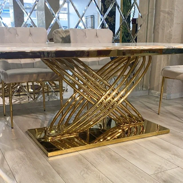 Solaris Dining Table