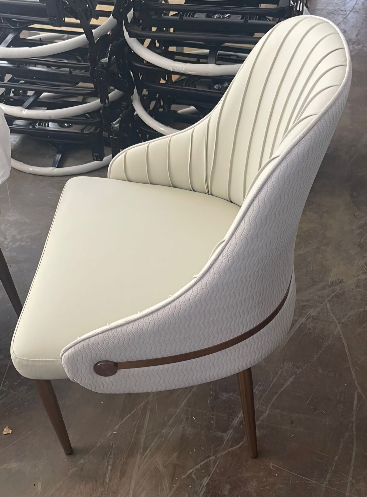 Livia dining chair