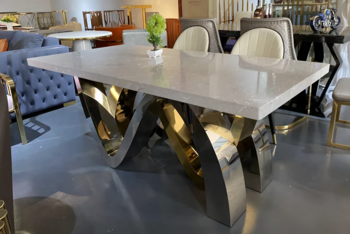 Cavour luxe dining table