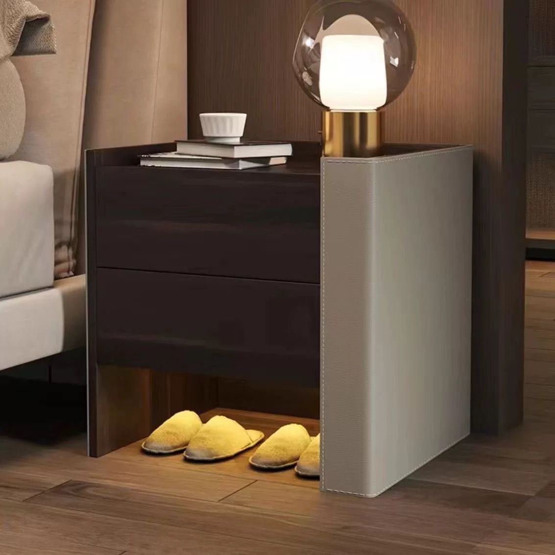 Almeria LED Pedestal