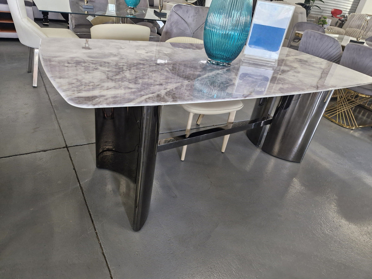 Adelphi dining table