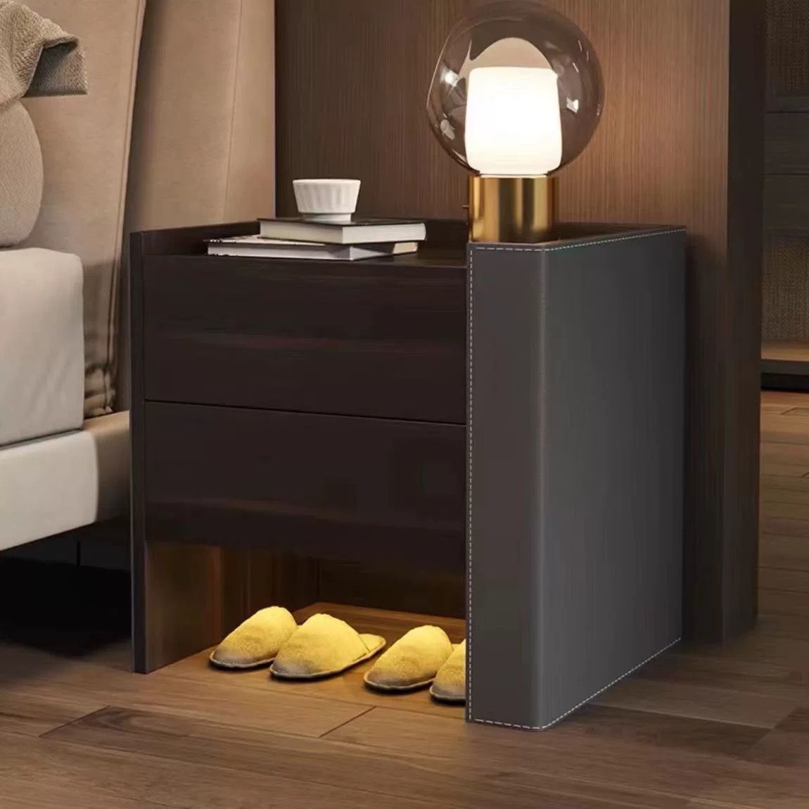 Almeria LED Pedestal