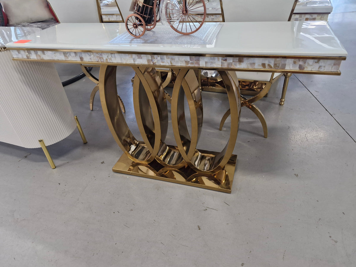 Dolce Vita Luxe Console